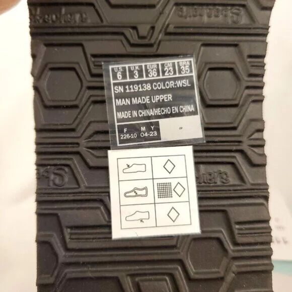 Cali from Sketchers / Yoga Foam Floral Lover Sandals / Sparkly Dressy Sandals - Picture 8 of 8